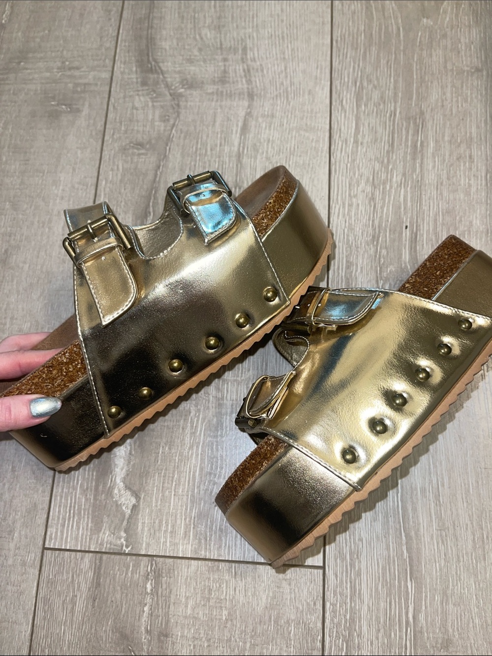✨💛Gold platform sandals size 6-never worn!💛✨ - Picture 7 of 8